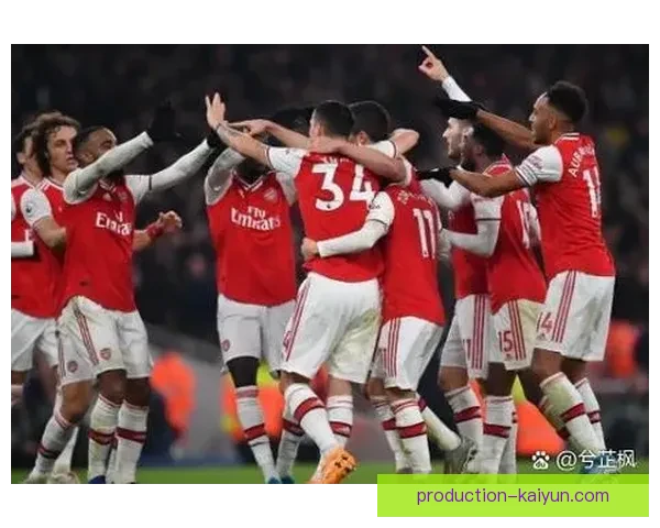 梅西领衔豪门对决引爆欧冠四强巅峰之战全城沸腾球迷热血欢呼不止