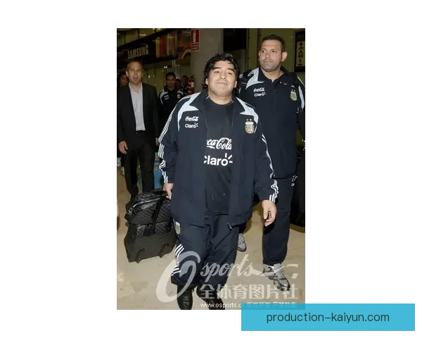 马德里竞技俱乐部新赛季备战动态与转会布局解析深度观察与未来展望