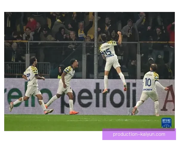 意大利足球甲级联赛最新动态：豪门球队争夺战与年轻球员崛起趋势分析