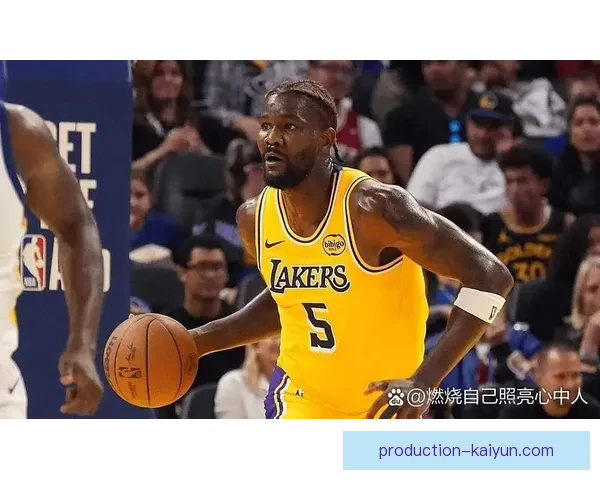 湖人新赛季引入多名新援球迷期待球队重回总冠军争夺行列