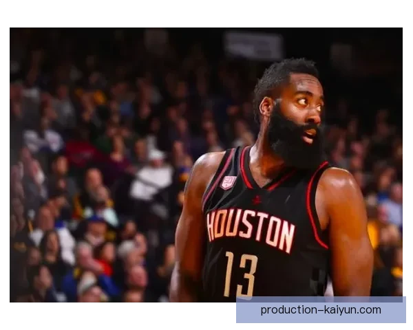 湖人詹姆斯关键三分绝杀勇士引发季后赛热议